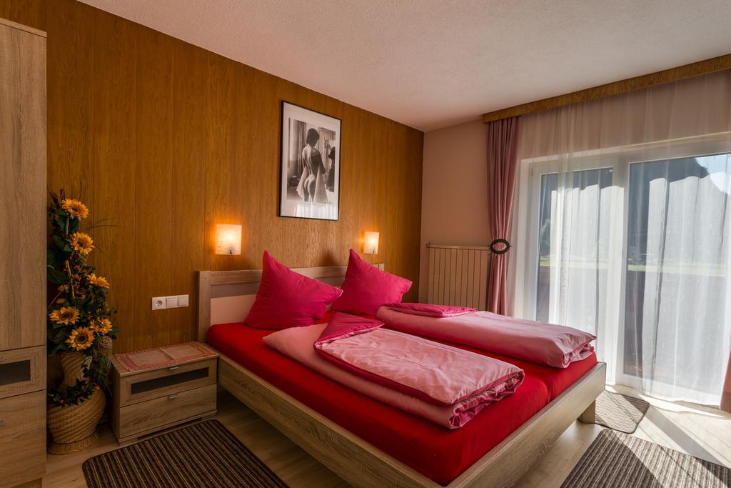 Biancas Ferienwohnung Im Haus Roswitha Tumpen Екстериор снимка