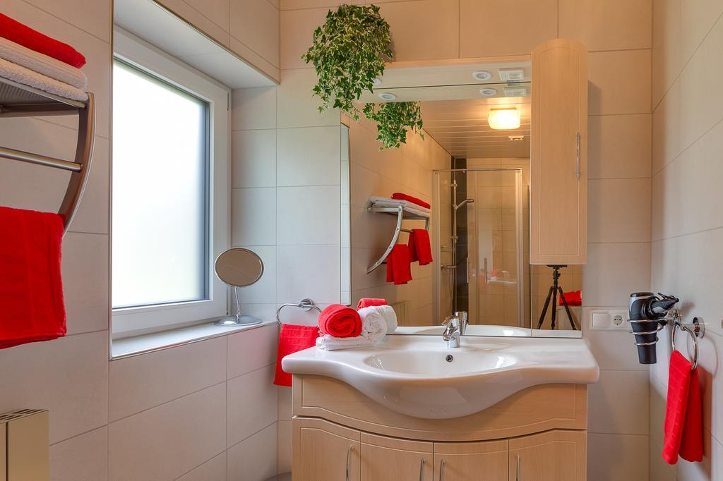 Biancas Ferienwohnung Im Haus Roswitha Tumpen Екстериор снимка