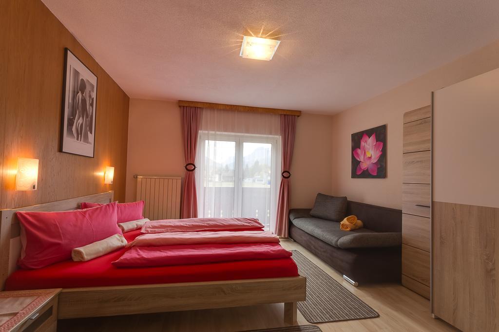 Biancas Ferienwohnung Im Haus Roswitha Tumpen Екстериор снимка